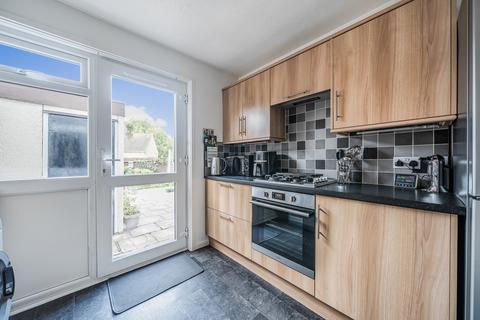 30 Doria Drive, Gravesend, DA12 4HS