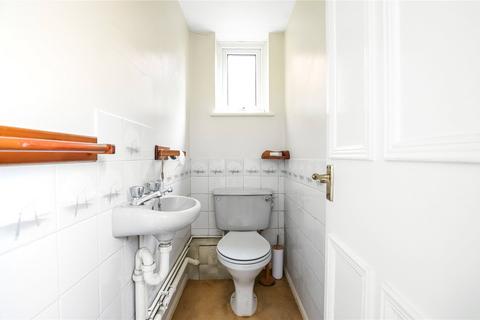 8 Falcon View, Winchester, SO22 4EP
