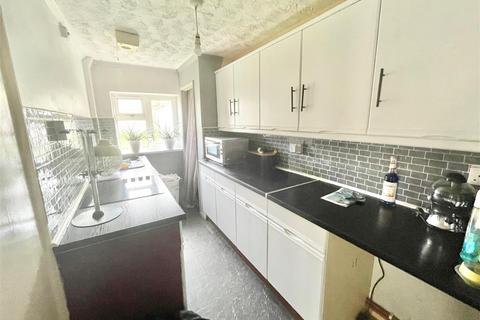 2 bedroom flat for sale, South Hill, Plymouth PL9