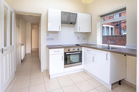 1 bedroom flat to rent, Moorland Road, Fulford, York, YO10 4HF