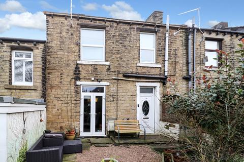 2 bedroom terraced house for sale, BLACKMOORFOOT ROAD, HUDDERSFIELD, HD4