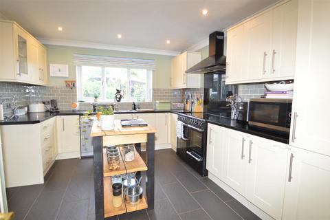 4 bedroom house for sale, Y Clawdd, Four Crosses, Llanymynech, SY22 6TX