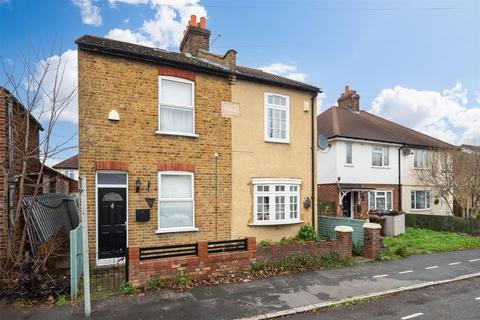 2 bedroom semi-detached house for sale, St James Road, Carshalton