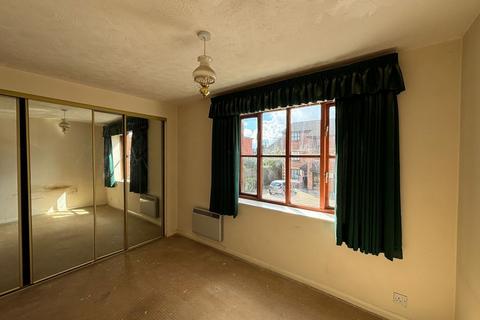 42 Summerhill Way, Mitcham, CR4 2NJ