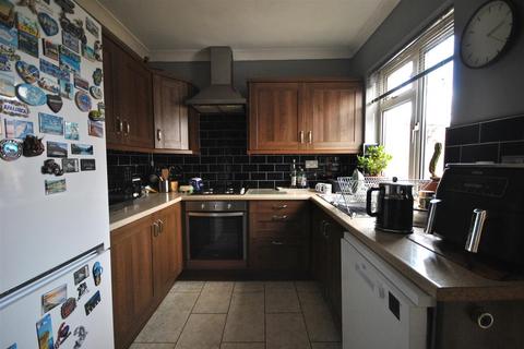 4 bedroom end of terrace house for sale, Furnace Lane, Nether Heyford, Northampton