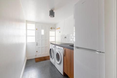 Flat 11, 3 Queens Avenue, Bristol, BS8 1SE