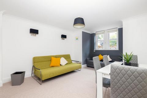 Flat 11, 3 Queens Avenue, Bristol, BS8 1SE