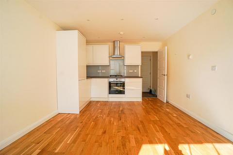 1 bedroom flat for sale, Silchester Road, St. Leonards-On-Sea