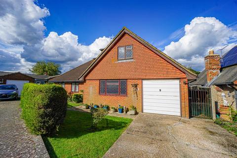 4 bedroom detached house for sale, Starwell Close, Hastings