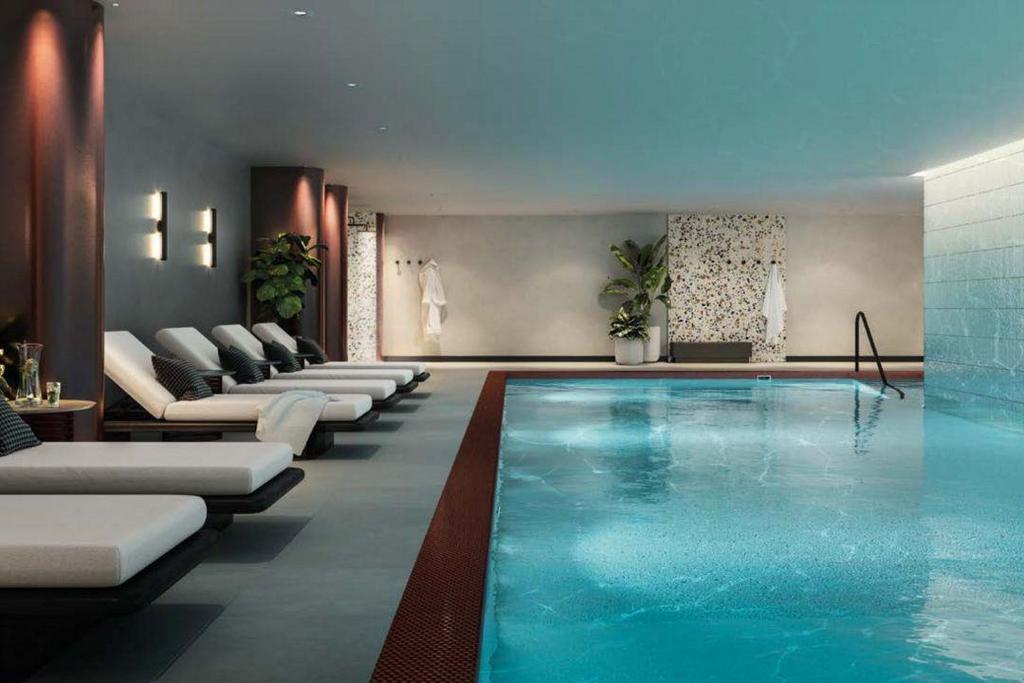 Royal Eden Docks Amenities (3).jpg