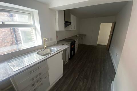 undefined, Flat 1, 123 High Street, Brierley Hill, DY5 3AU
