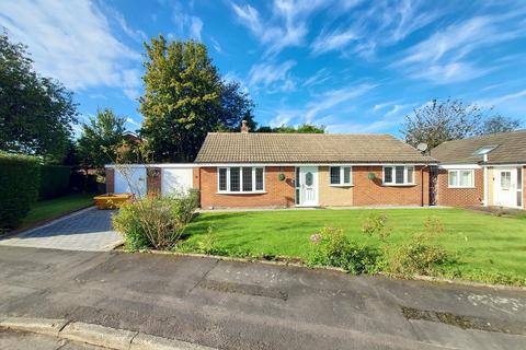 3 bedroom detached bungalow to rent, Lichen Close, Chorley PR7