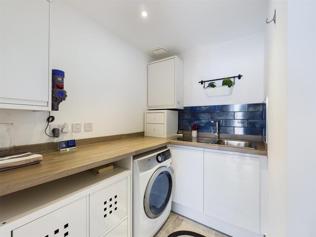 Utility Room.jpg