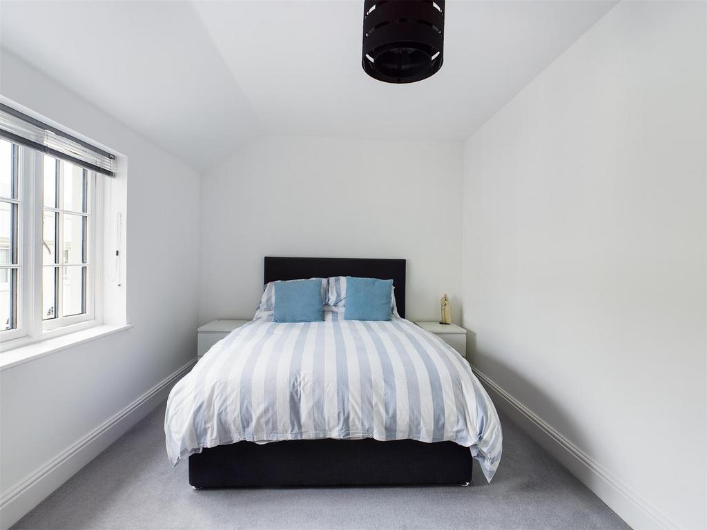 Bedroom 2.jpg