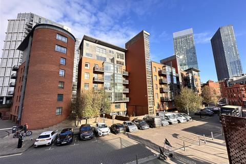 2 bedroom apartment to rent, Deansgate Quay, 388 Deansgate