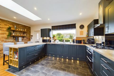 4 bedroom property for sale, Carlisle Road, Thankerton, ML12