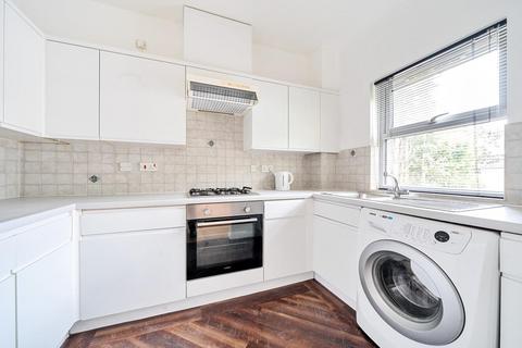 2 bedroom flat for sale, Meadside Close, Beckenham