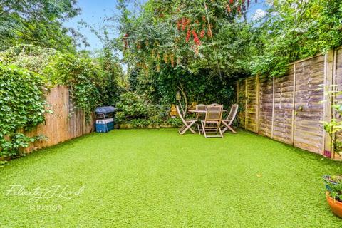 3 bedroom flat for sale, Northampton Park, Islington, N1