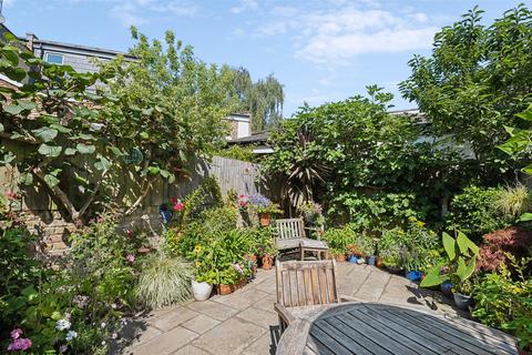 4 bedroom terraced house for sale, Fishers Lane, London, W4