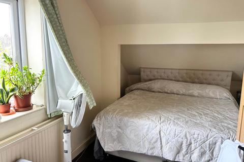 1 bedroom flat for sale, Ely Road, London, E10