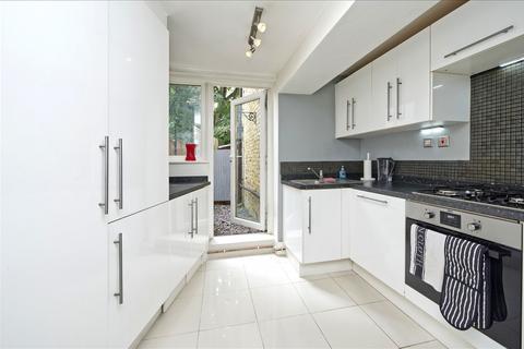 2 bedroom flat for sale, Shepherd's Bush W12