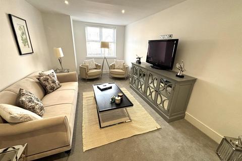 4 bedroom townhouse for sale, Eleanor Road, Prenton CH43