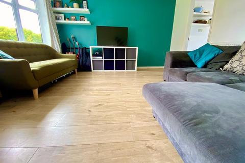 27 Ladysmith Drive, Ashton-under-lyne, OL6 9DL