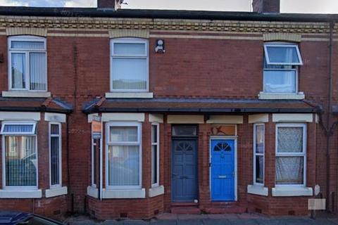 4 bedroom terraced house for sale, Blandford Road, Salford