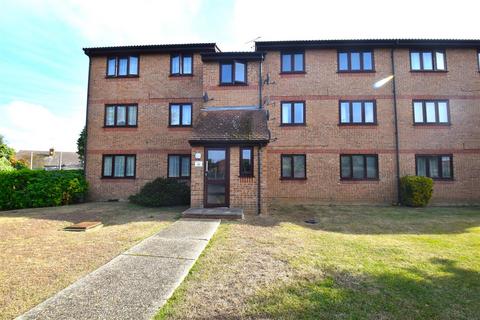 1 bedroom apartment for sale, Lesney Gardens, Rochford