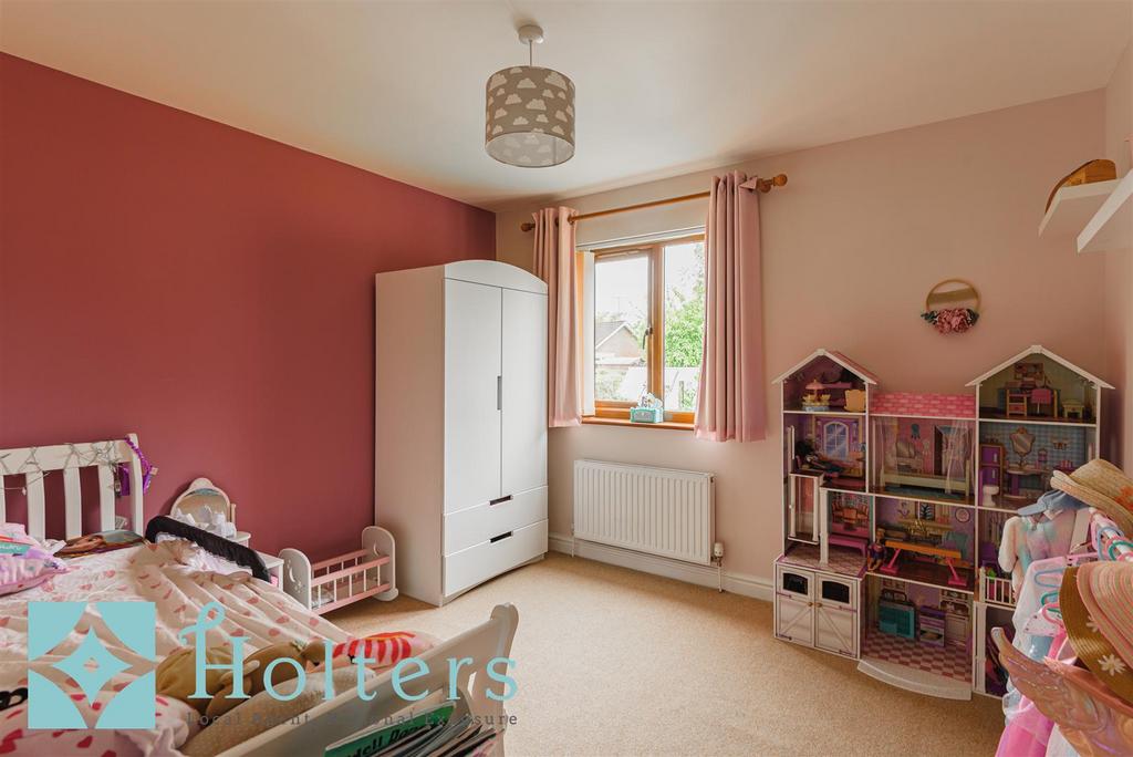 4 Church Land, Llanyre-35.jpg