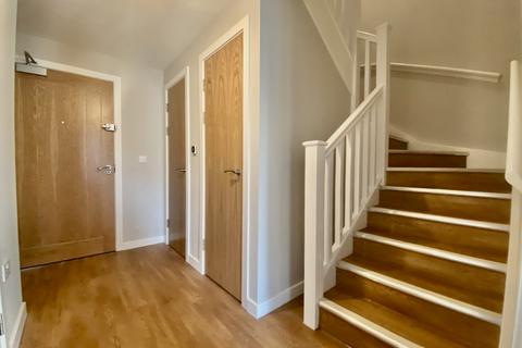 2 bedroom flat to rent, Leven Street, Meadows, Edinburgh, EH3