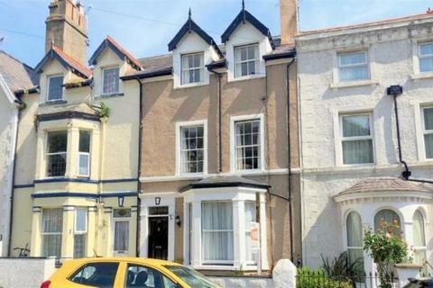 4 bedroom terraced house for sale, Church Walks, Llandudno