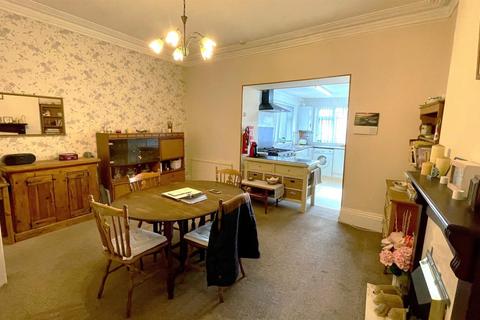 4 bedroom terraced house for sale, Church Walks, Llandudno