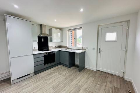 1 bedroom barn conversion to rent, Forest Road, Wokingham, RG40