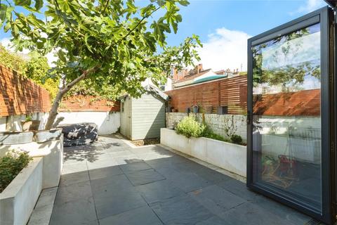 31 Birch Road, Southville, Bristol, BS3 1PE
