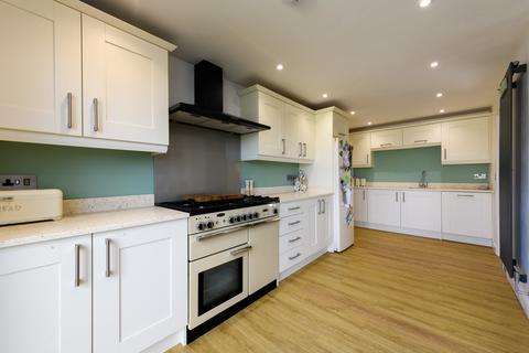 83 Strode Road, Street, BA16 0DJ