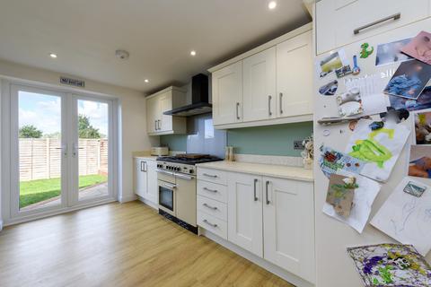 83 Strode Road, Street, BA16 0DJ