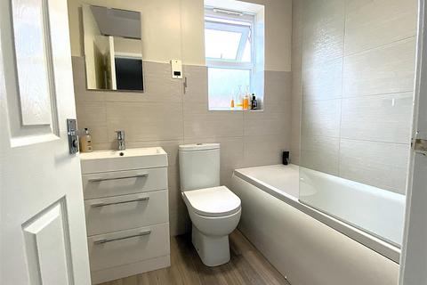11 Blackthorn Drive, Syston, Leicester, LE7 1YT