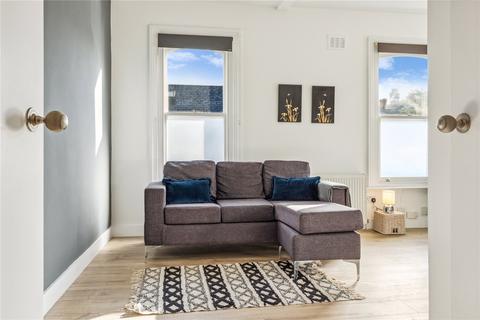 36b Prairie Street, London, SW8 3PP