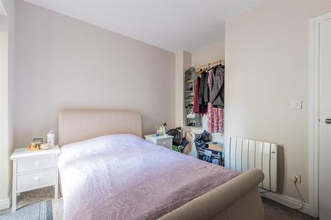 1 bedroom ground floor flat for sale, Rawden Place, Cardiff CF11