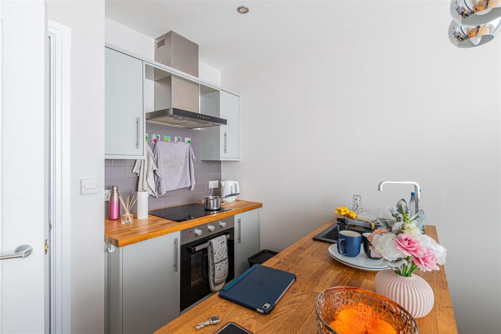 Rawden Place 1, 1.-8.jpg