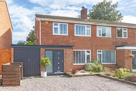 3 bedroom semi-detached house for sale, Willowcroft, Loughborough LE12