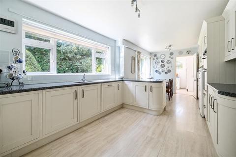 5 bedroom detached house for sale, Chatsworth Heights, Camberley GU15