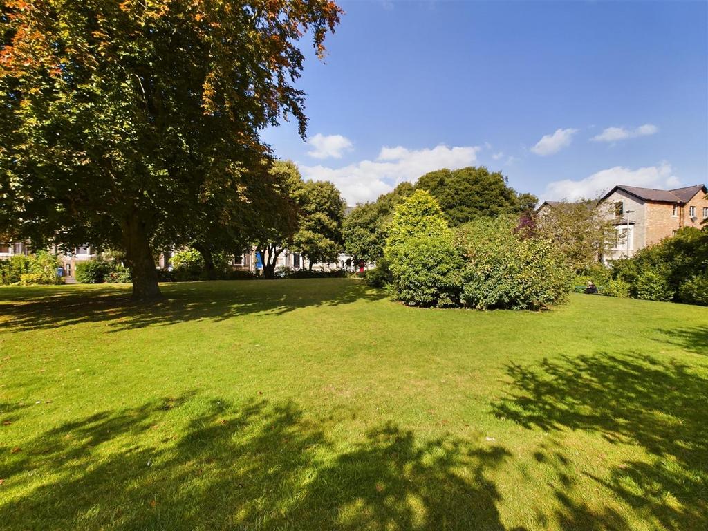 CAM03358 G0-PR0125-STILL022.jpg