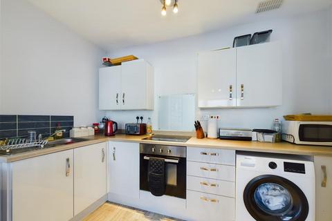 1 bedroom apartment for sale, Grosvenor Crescent, Scarborough YO11