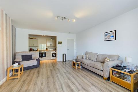 1 bedroom apartment for sale, Grosvenor Crescent, Scarborough YO11