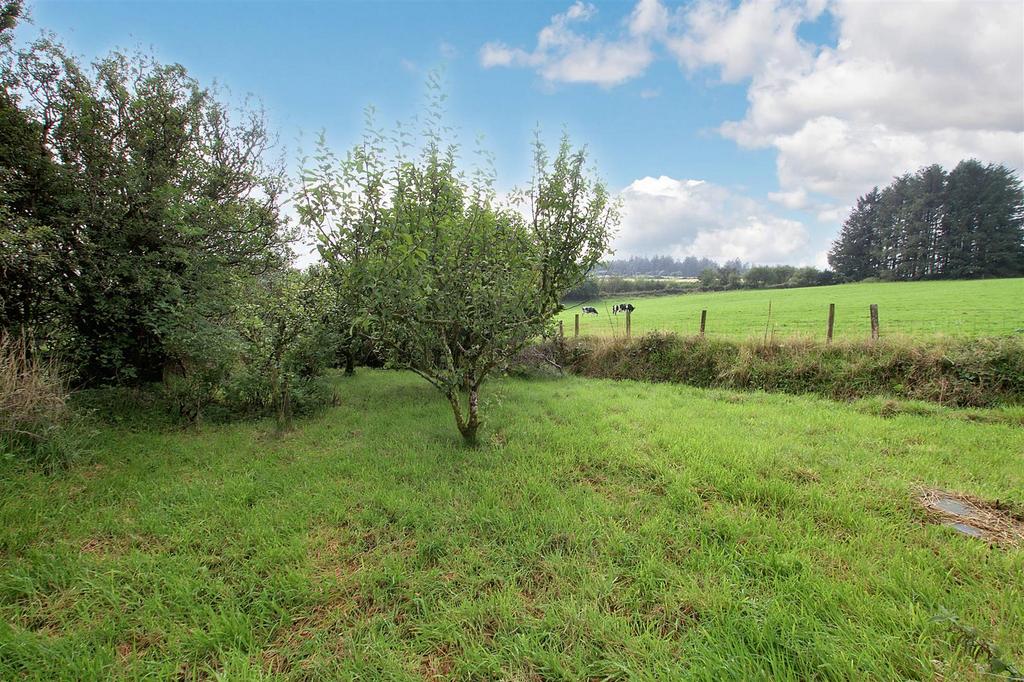 Side gardens and orchard