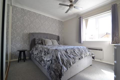 2 bedroom apartment to rent, Sittingbourne ME10