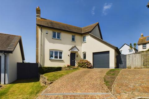 4 bedroom detached house for sale, Jubilee Close, Cubert TR8