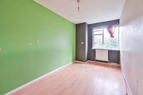 3 bedroom maisonette for sale, Villa Street, Elephant and Castle, London, SE17